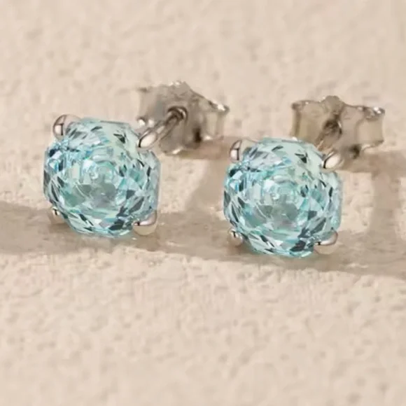 0.75ct Aquamarine Studs - Picture 3 of 10
